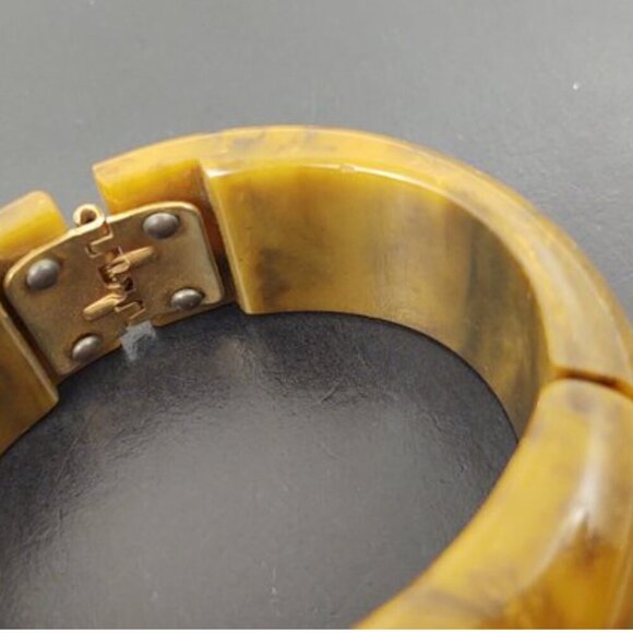 VTG BAKELITE 1940's Clamper Bracelet Marbled Mississippi Mud *RARE* - Picture 2 of 5